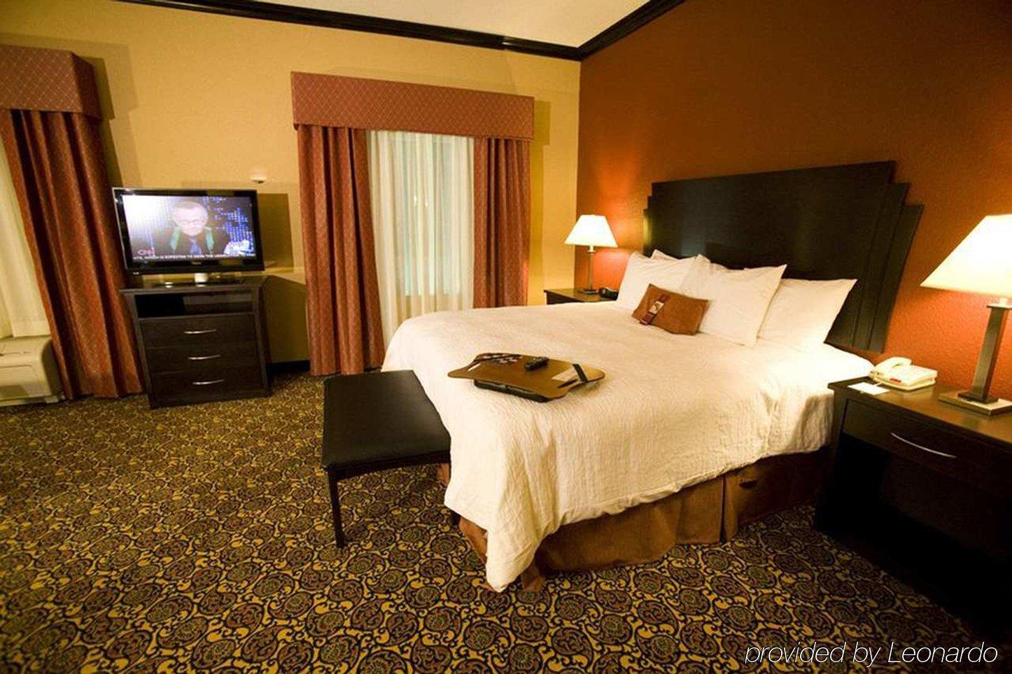 Hampton Inn & Suites Dallas-Desoto Phòng bức ảnh