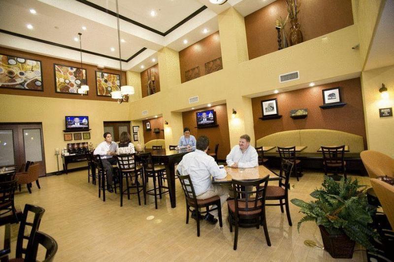 Hampton Inn & Suites Dallas-Desoto Ngoại thất bức ảnh